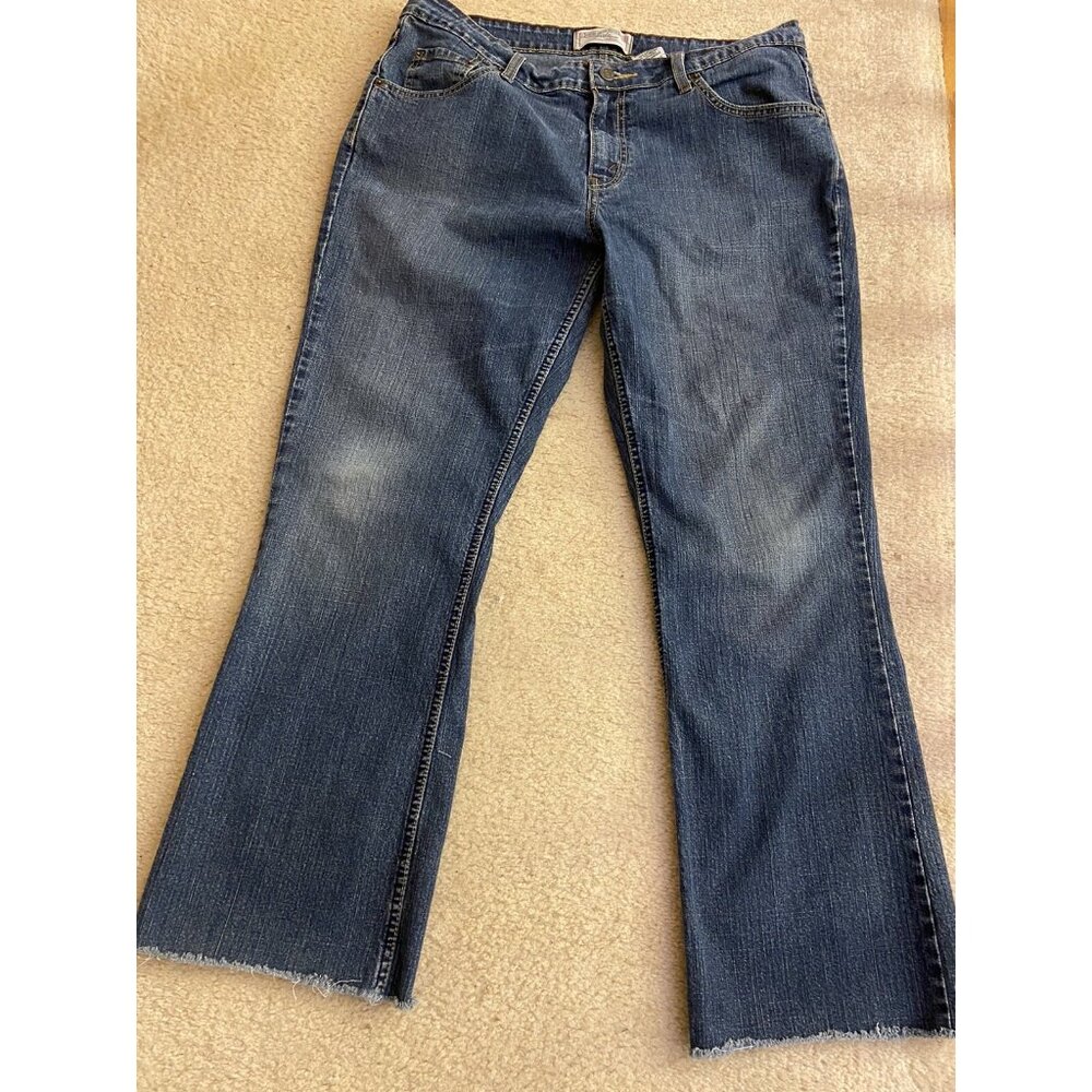 levi strauss signature jeans Blue  womens  Med. 12 Misses bootcut Low Rise Denim